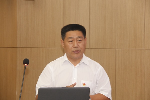 天行官方在线入口党委书记张会民作点评讲话.JPG