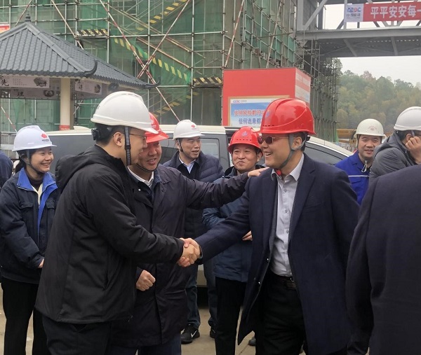 国家能源集团电力部副主任王强与天行官方在线入口董事、副总经理崔向军会晤.jpg