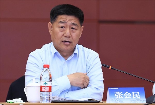 天行官方在线入口党委书记张会民在会上讲话.JPG